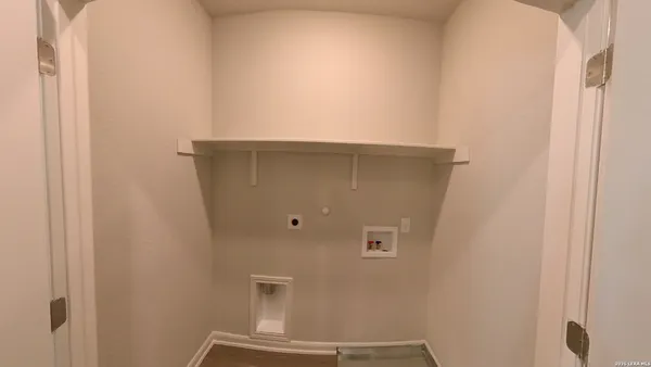 $1,800 | 7122 Magnolia Creek, San Antonio, TX 78252