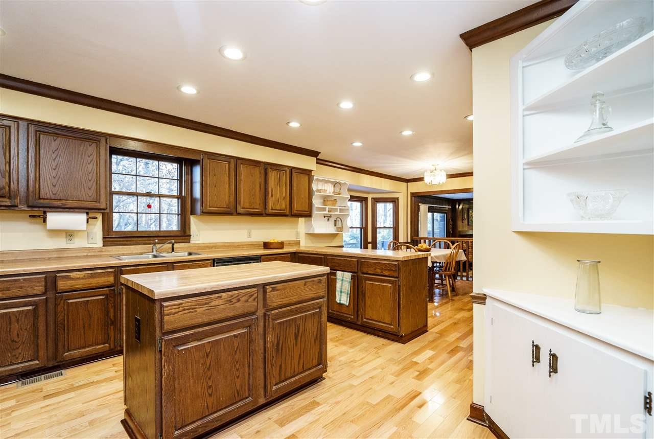8316 Lakewood Drive Raleigh, NC 27613 - Photo 8 of 25
