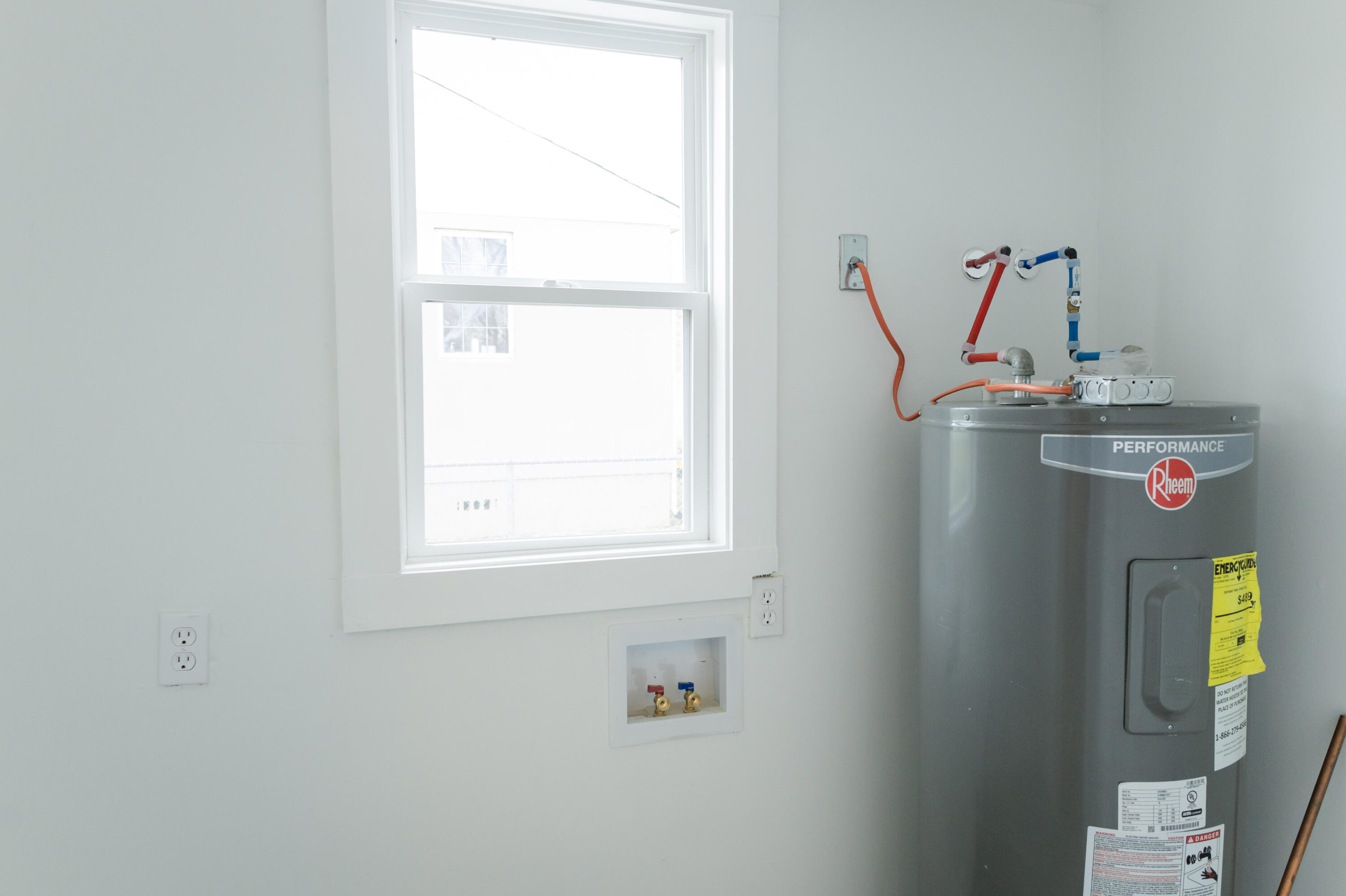 4752 Happy Valley Road Flintstone, GA 30725 - Photo 21 of 36 LAUNDRY ROOM