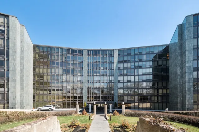$800,000 | 1420 Sheridan Road, Unit 3I, Wilmette, IL 60091