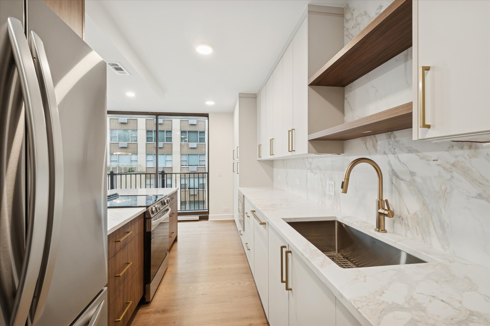 1420 Sheridan Road, Unit 3I Wilmette, IL 60091 - Photo 4 of 16