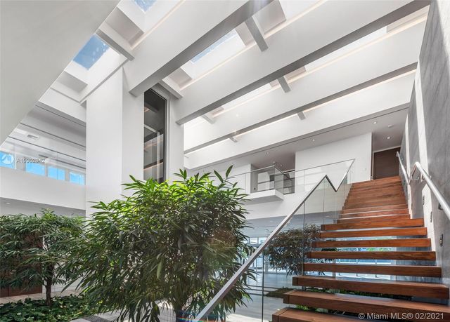 $10,118,000 | 373 Centre Island, Golden Beach, FL 33160