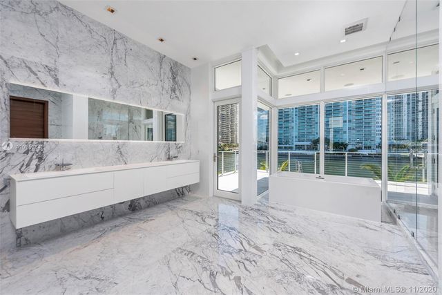 $10,118,000 | 373 Centre Island, Golden Beach, FL 33160