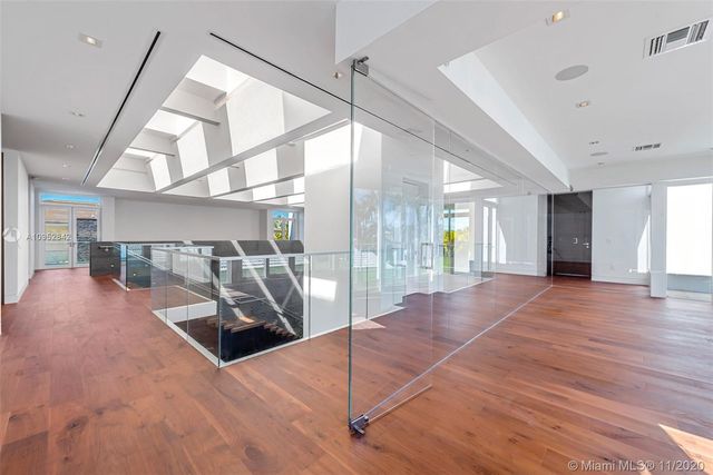 $10,118,000 | 373 Centre Island, Golden Beach, FL 33160