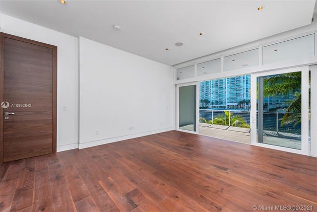 $10,118,000 | 373 Centre Island, Golden Beach, FL 33160