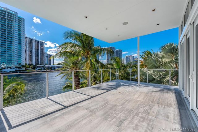 $10,118,000 | 373 Centre Island, Golden Beach, FL 33160