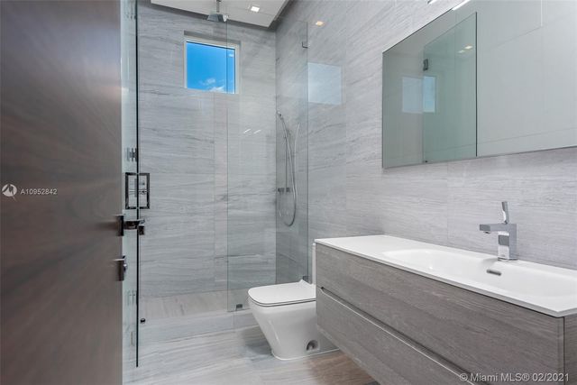 $10,118,000 | 373 Centre Island, Golden Beach, FL 33160