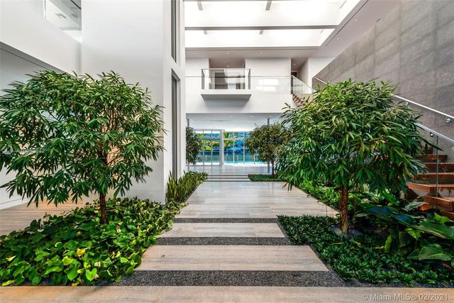 $10,118,000 | 373 Centre Island, Golden Beach, FL 33160