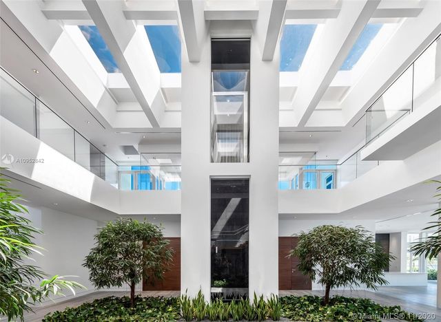 $10,118,000 | 373 Centre Island, Golden Beach, FL 33160