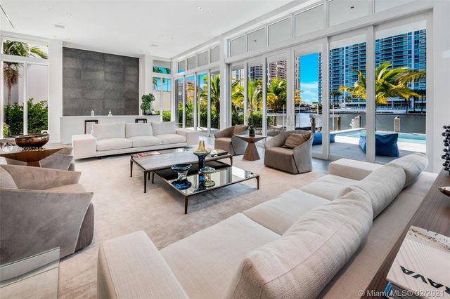 $10,118,000 | 373 Centre Island, Golden Beach, FL 33160