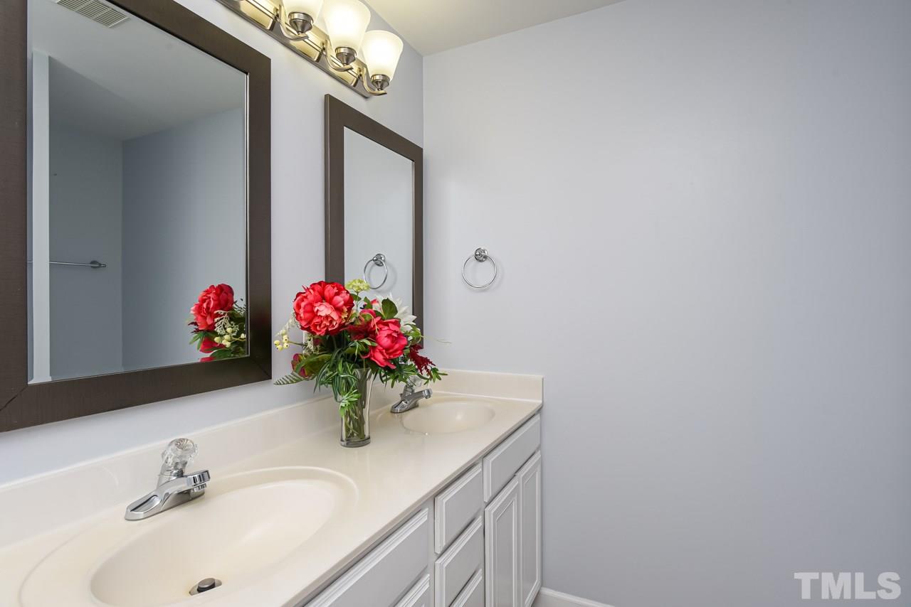4026 Landover Lane Raleigh, NC 27616 - Photo 17 of 30 Gallery Image 17