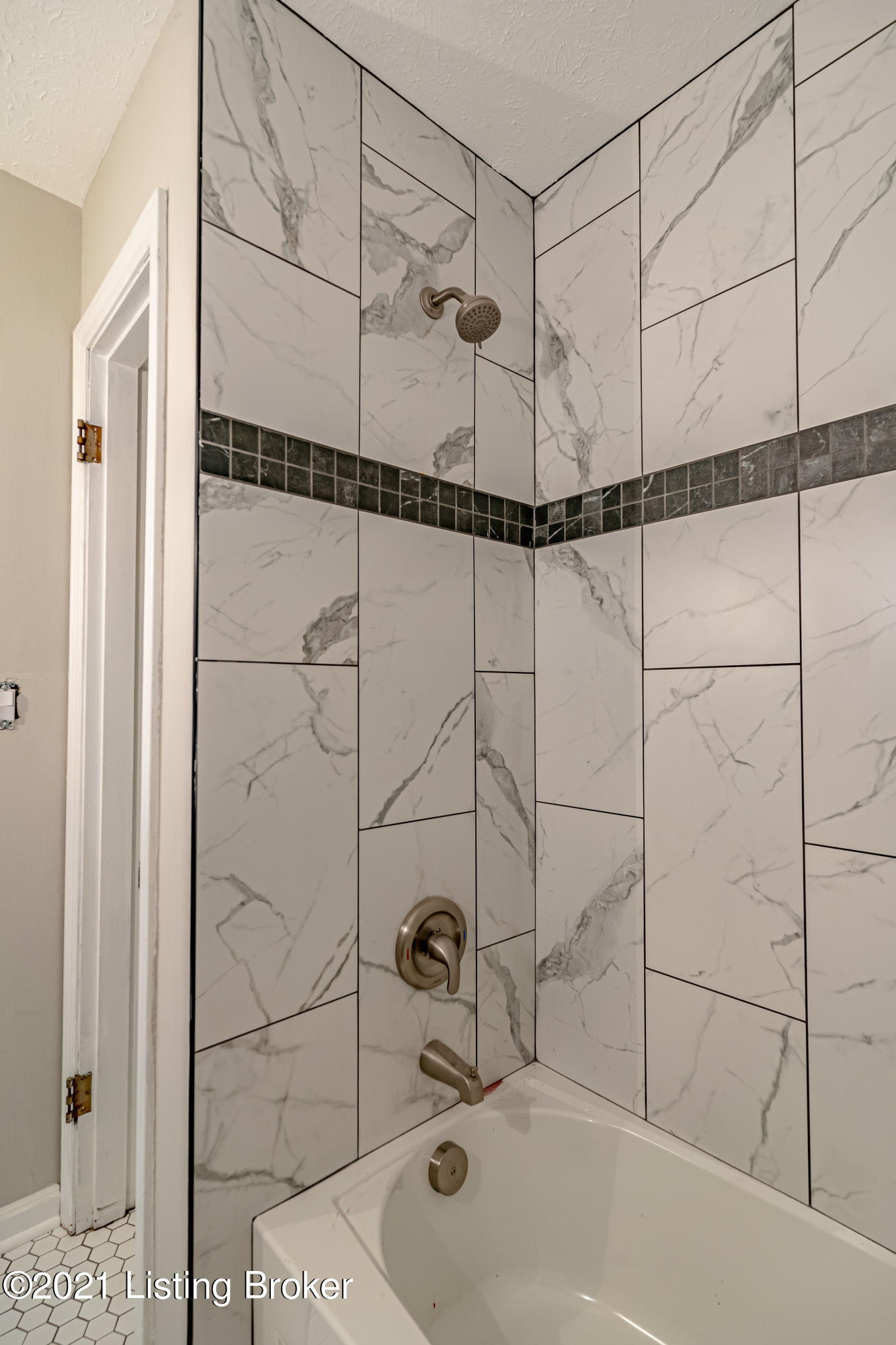 5230 Maryman Road Louisville, KY 40258 - Photo 30 of 55 DSC09828