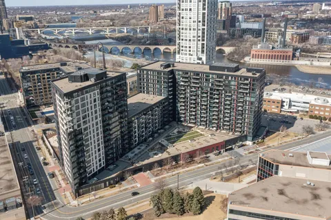$1,160,000 | 1240 South 2nd Street, Unit 1021, Minneapolis, MN 55415