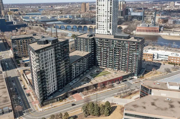 $1,160,000 | 1240 South 2nd Street, Unit 1021, Minneapolis, MN 55415