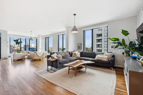 $1,160,000 | 1240 South 2nd Street, Unit 1021, Minneapolis, MN 55415