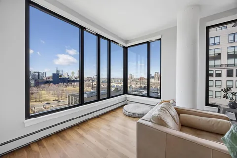 $1,160,000 | 1240 South 2nd Street, Unit 1021, Minneapolis, MN 55415