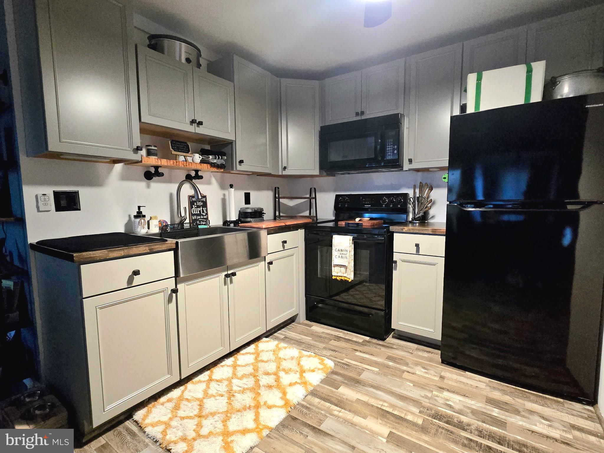 807 North Maple Road Mount Jackson, VA 22842 - Photo 15 of 19 Gallery Image 15