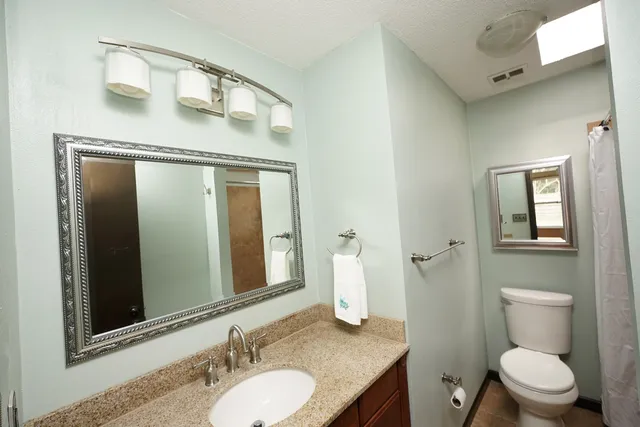 $440,000 | 410 Green Oak Lane, Niceville, FL 32578