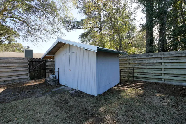 $440,000 | 410 Green Oak Lane, Niceville, FL 32578