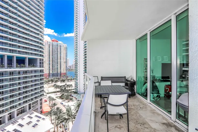 $3,200 | 218 Southeast 14th Street, Unit 1406, Miami, FL 33131