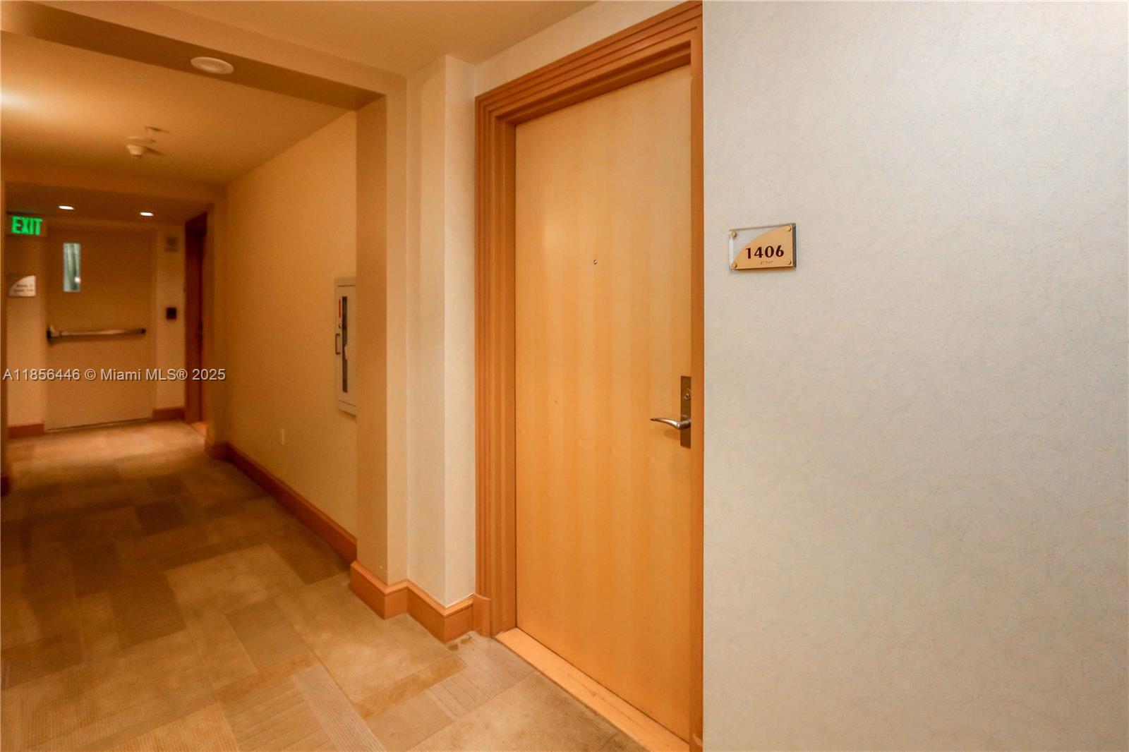 218 Southeast 14th Street, Unit 1406 Miami, FL 33131 - Photo 2 of 18