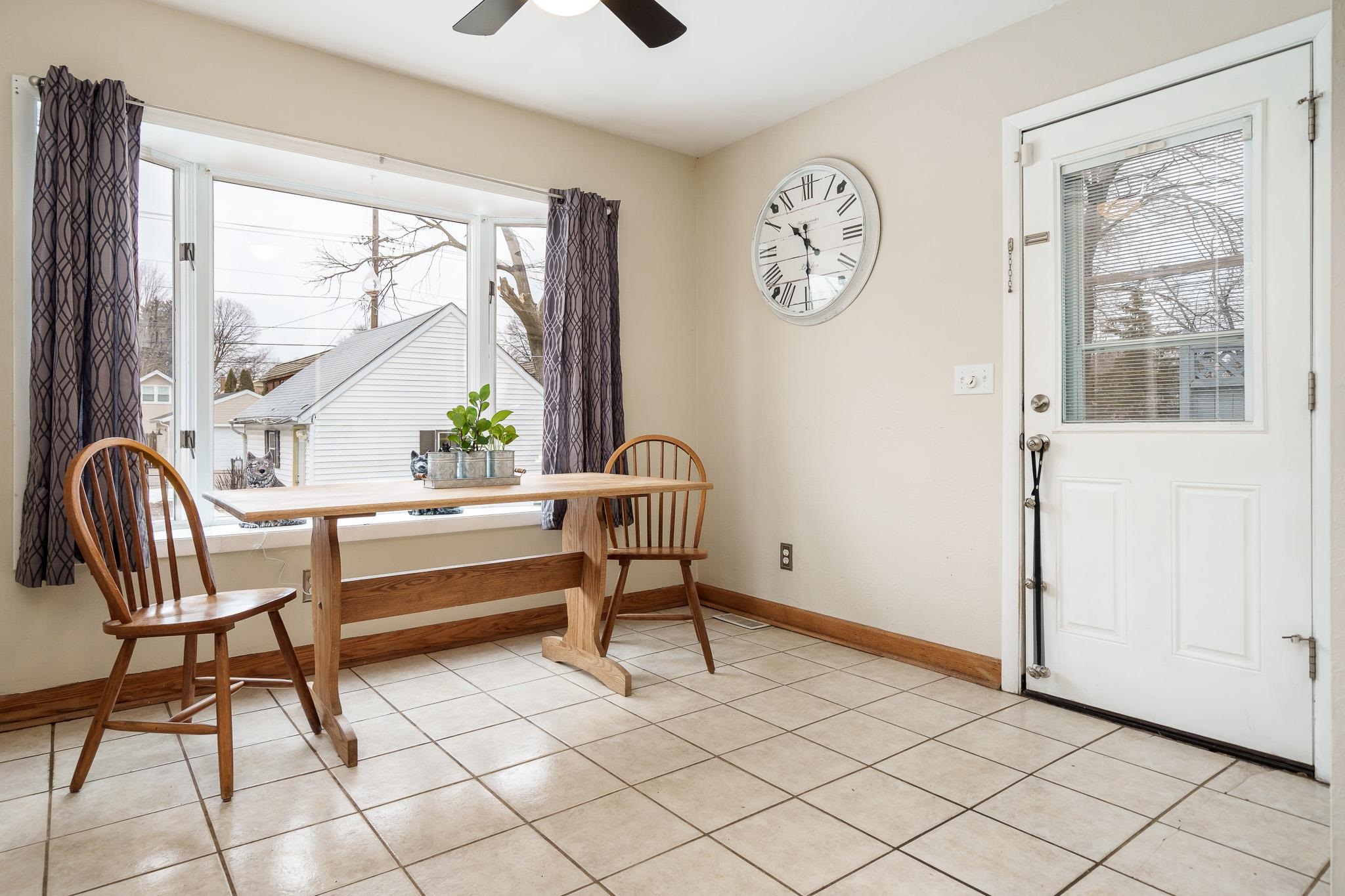 1908 Melrose Street Rockford, IL 61103 - Photo 3 of 39