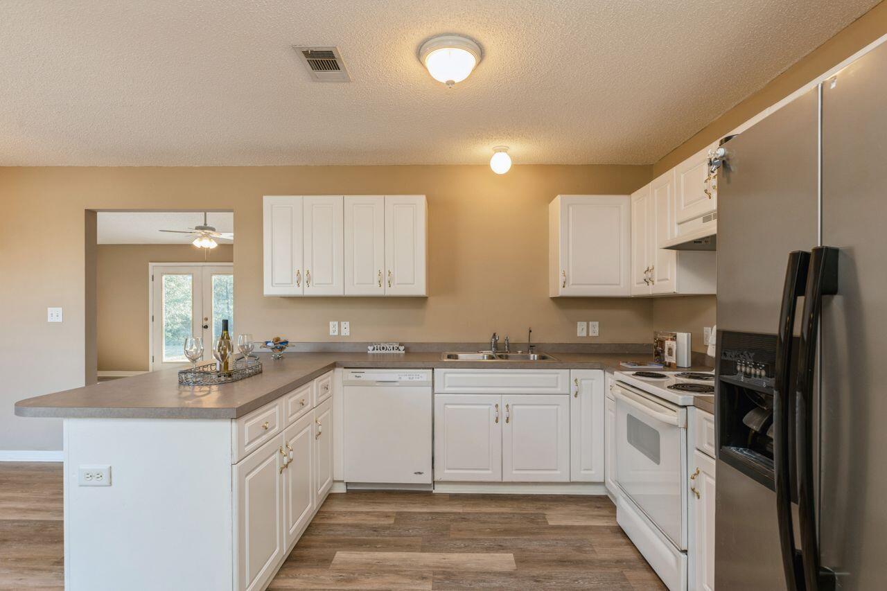 4781 Balboa Road Crestview, FL 32539 - Photo 13 of 33 Gallery Image 13