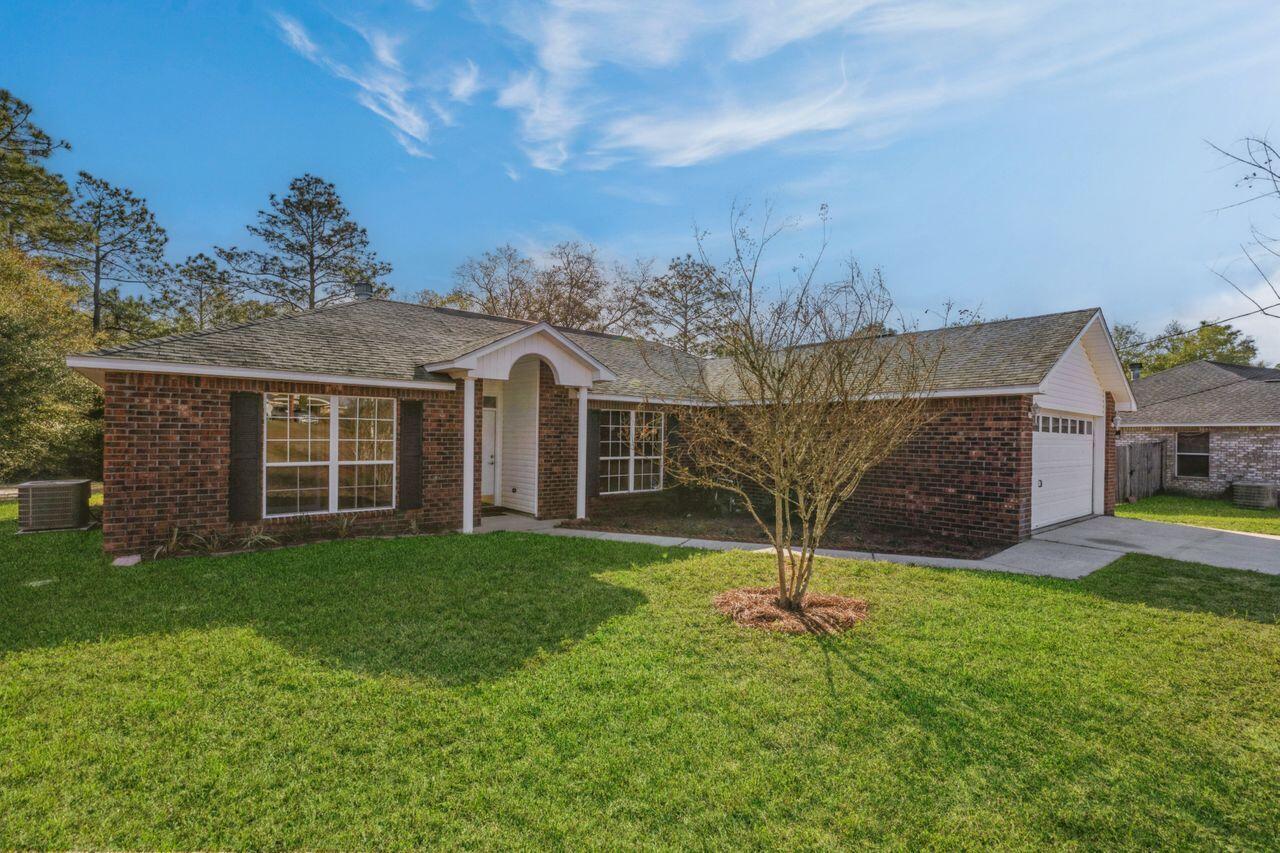 4781 Balboa Road Crestview, FL 32539 - Photo 3 of 33 Gallery Image 3