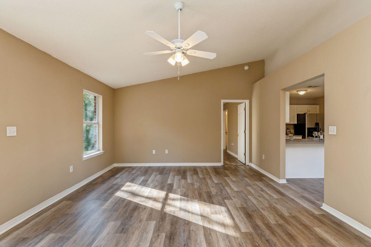 4781 Balboa Road Crestview, FL 32539 - Photo 5 of 33 Gallery Image 5