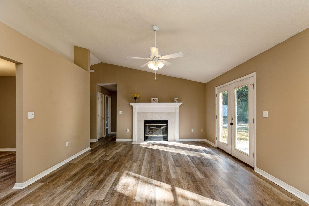 4781 Balboa Road Crestview, FL 32539 - Photo 7 of 33 Gallery Image 7