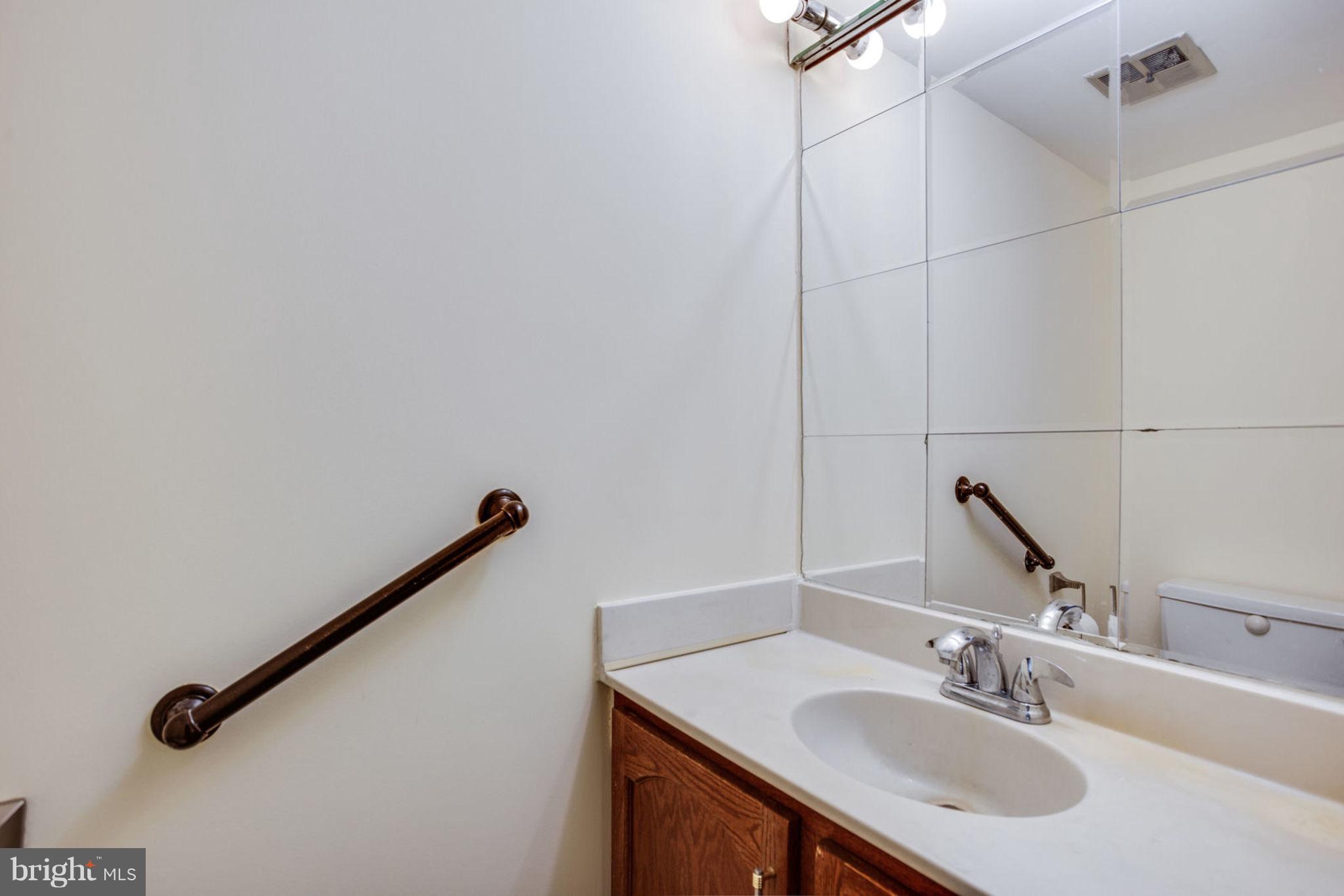 608 Sonata Way Silver Spring, MD 20901 - Photo 19 of 35 Half Bath