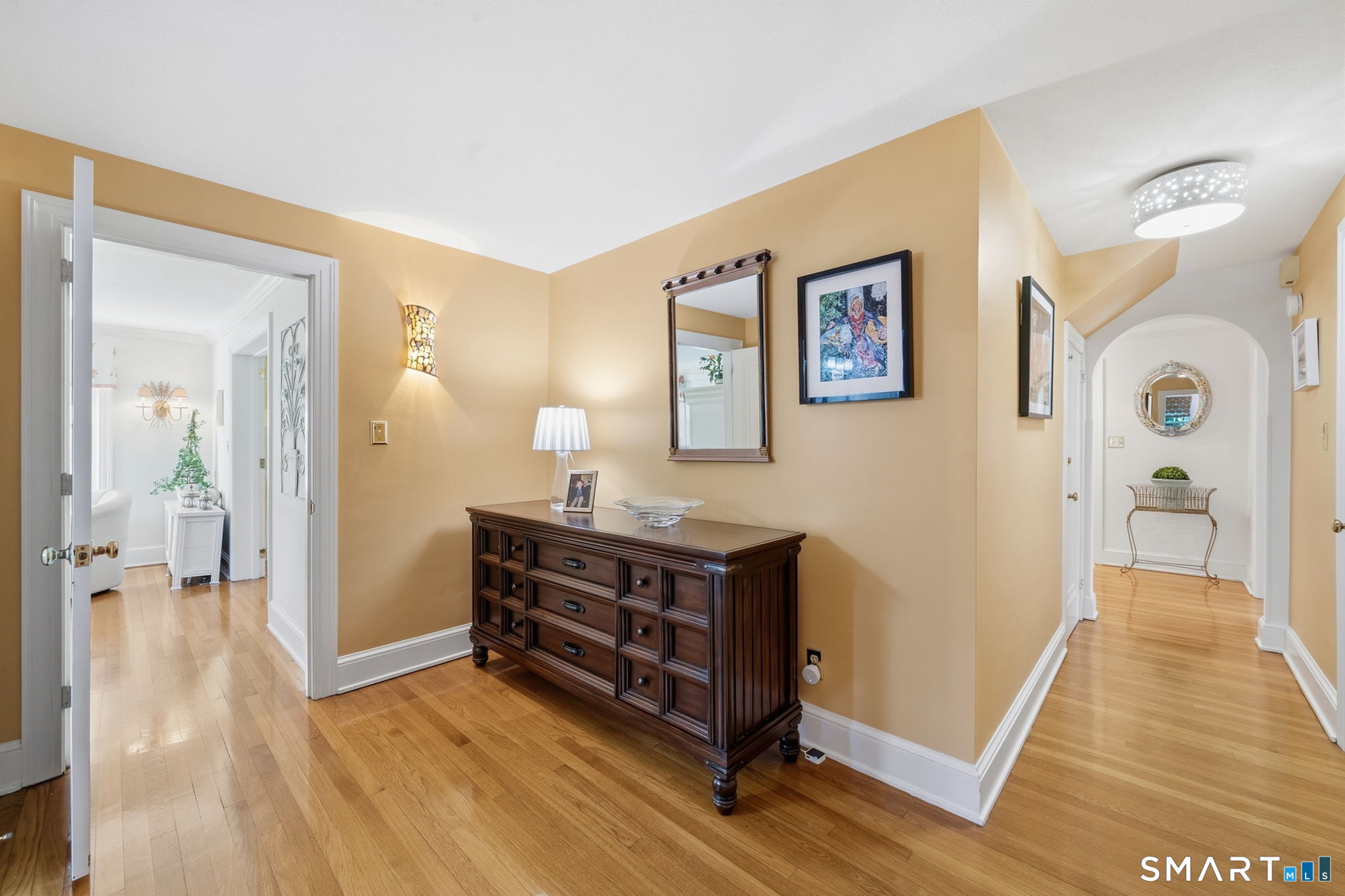 28 Colony Road West Hartford, CT 06117 - Photo 20 of 40 Gallery Image 20