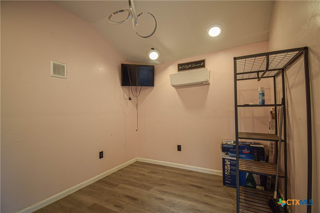 2114 Sparta Road Belton, TX 76513 - Photo 9 of 45