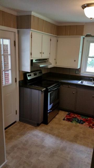 376 State Rd S-15-625 Walterboro, SC 29488 - Photo 2 of 14 kitchen