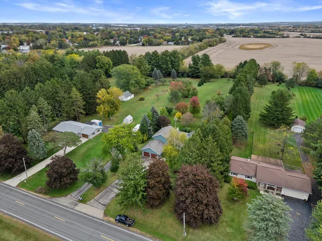 $469,900 | 735 South 2nd Street, Delavan, WI 53115