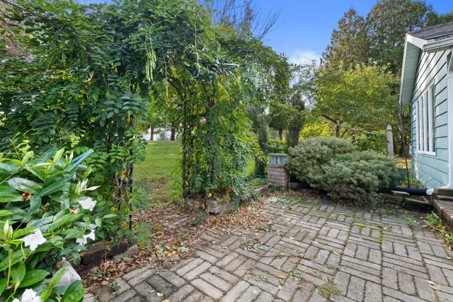 $469,900 | 735 South 2nd Street, Delavan, WI 53115