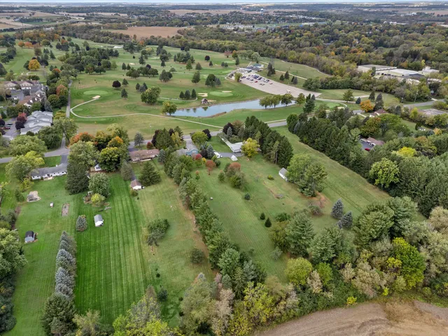 $469,900 | 735 South 2nd Street, Delavan, WI 53115