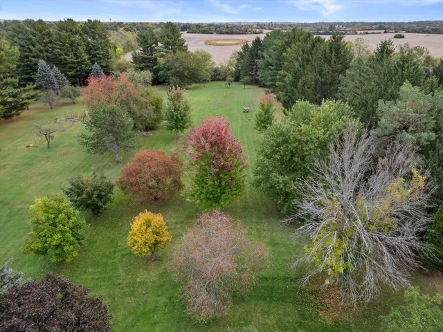 $469,900 | 735 South 2nd Street, Delavan, WI 53115