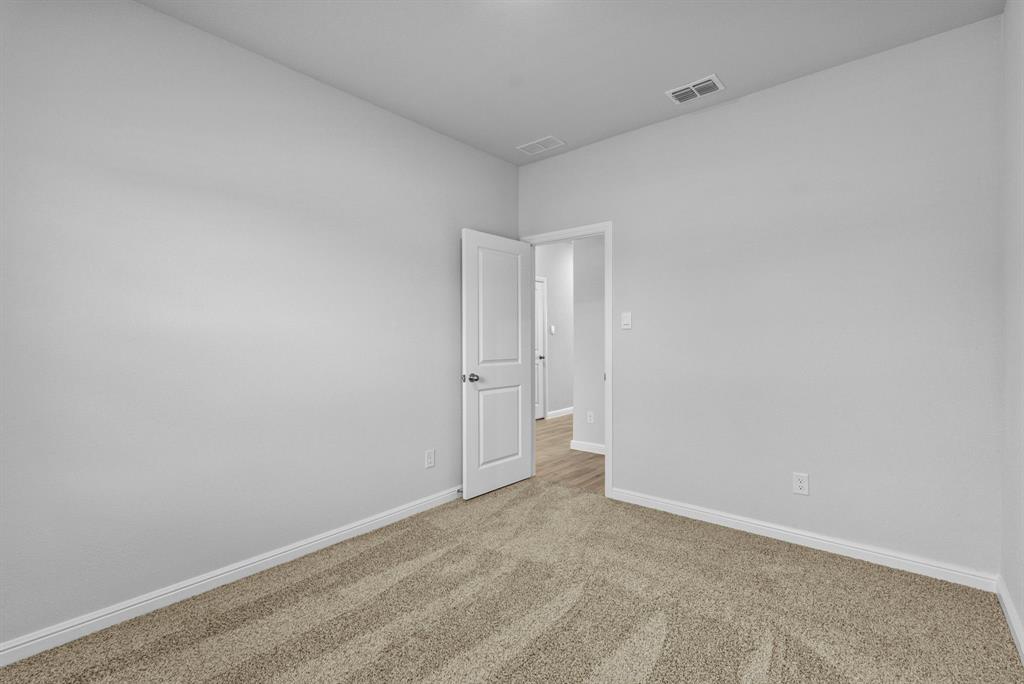9705 Austin Holw Road Crowley, TX 76036 - Photo 5 of 23