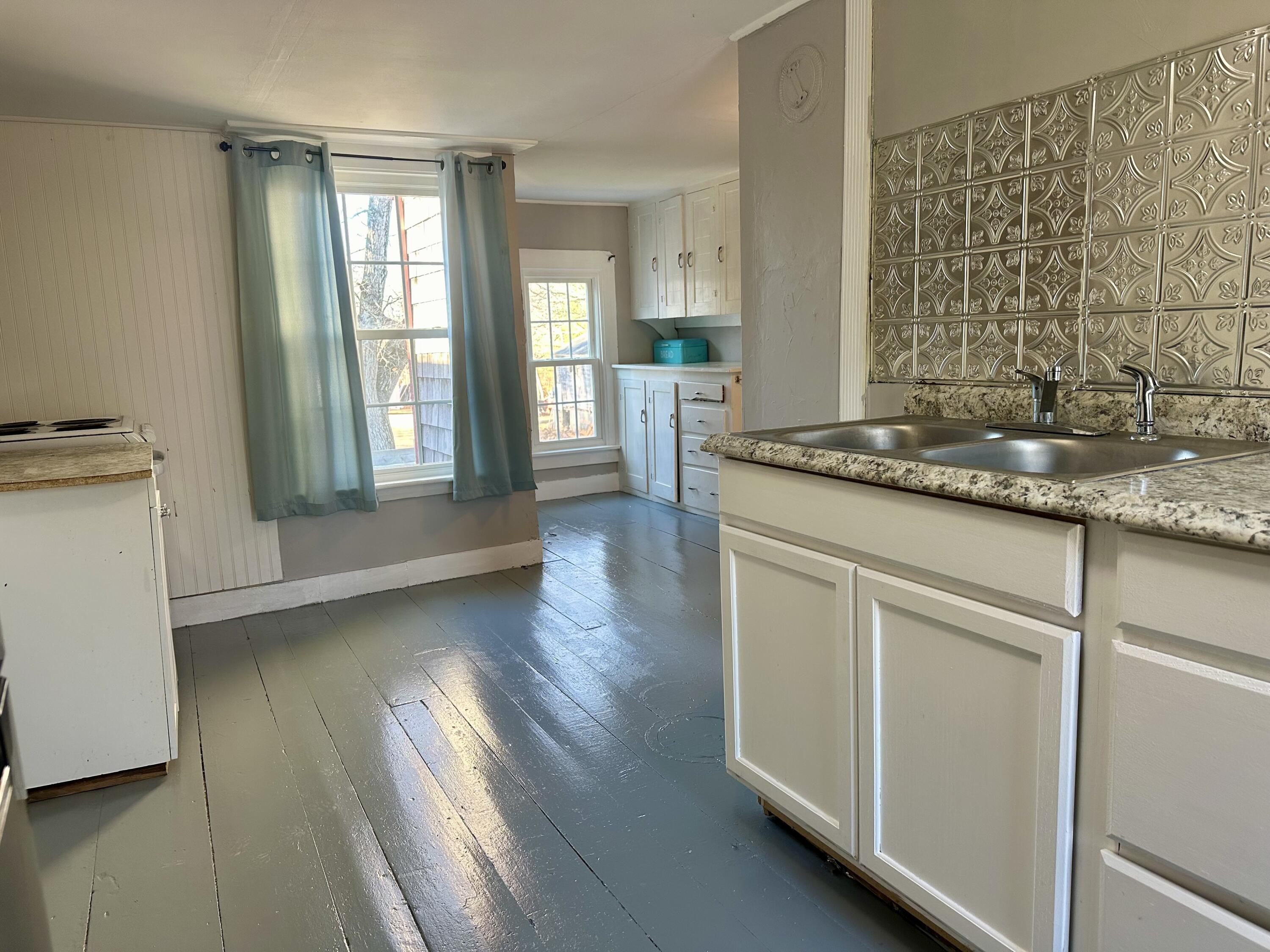 101 Port Road Kennebunk, ME 04043 - Photo 18 of 28 IMG_8667