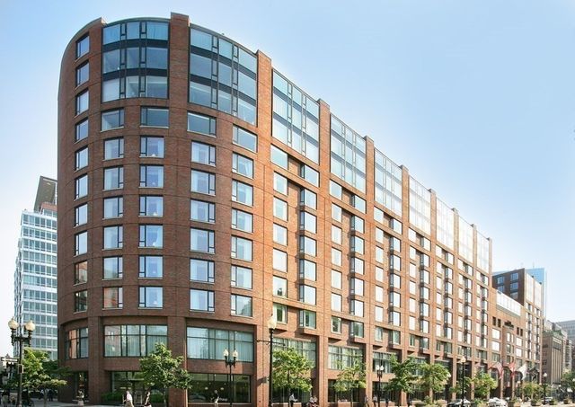 $4,000,000 | 220 Boylston Street, Unit 9011, Boston, MA 02116