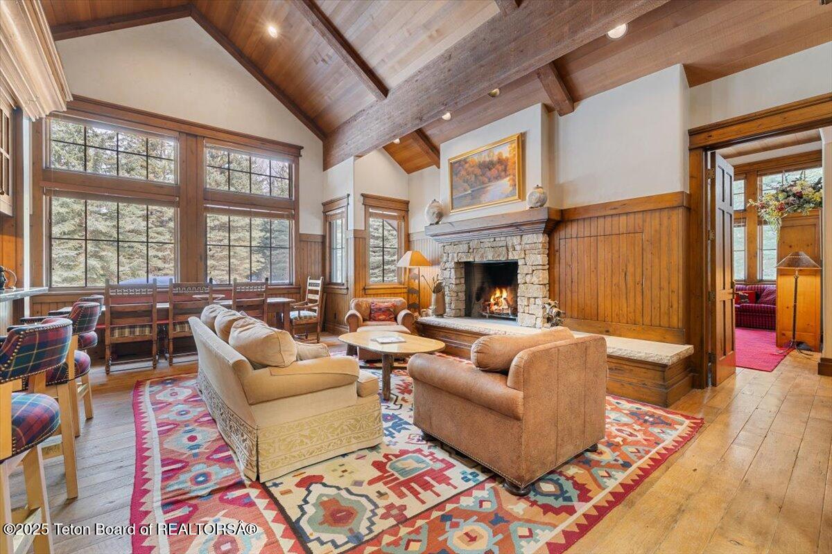 6355-6335 Red Tail Road Jackson, WY 83001 - Photo 54 of 73 Woods House - Living Room