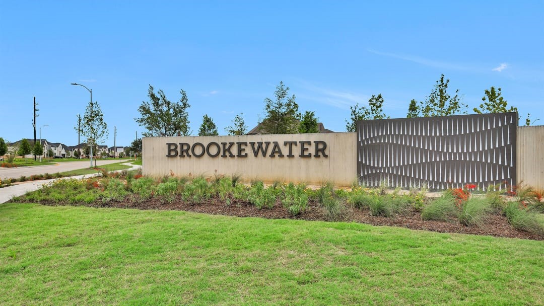 311 Eileen Drive Rosenberg, TX 77471 - Photo 18 of 18 a sign of golf club on a wall under a tree
