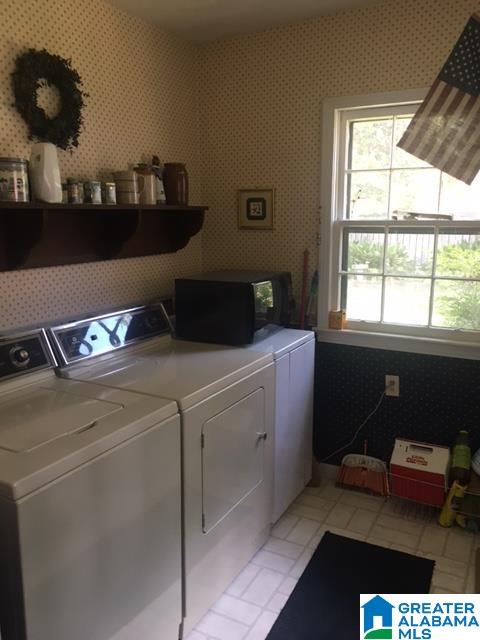 404 Frances Avenue Clanton, AL 35045 - Photo 4 of 38