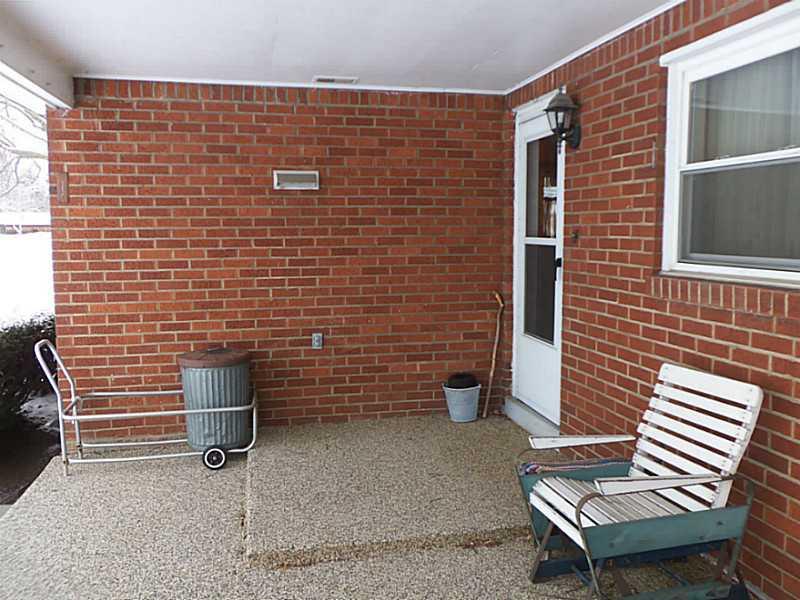 407 McGovern Road Houston, PA 15342 - Photo 22 of 25 Exterior Front.