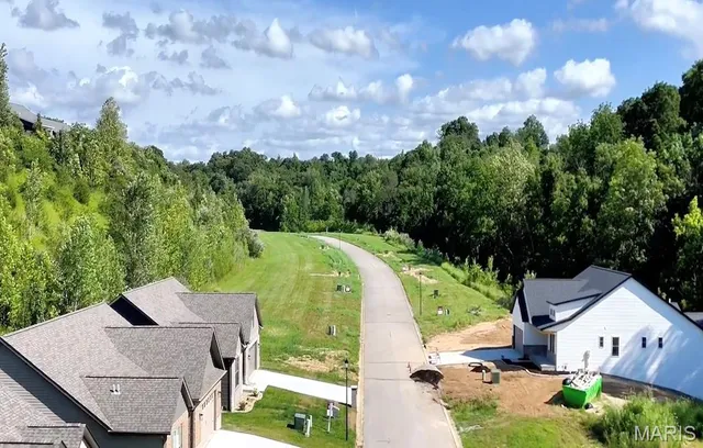 $425,000 | 7943 Walker Meadows Drive, Caseyville, IL 62232