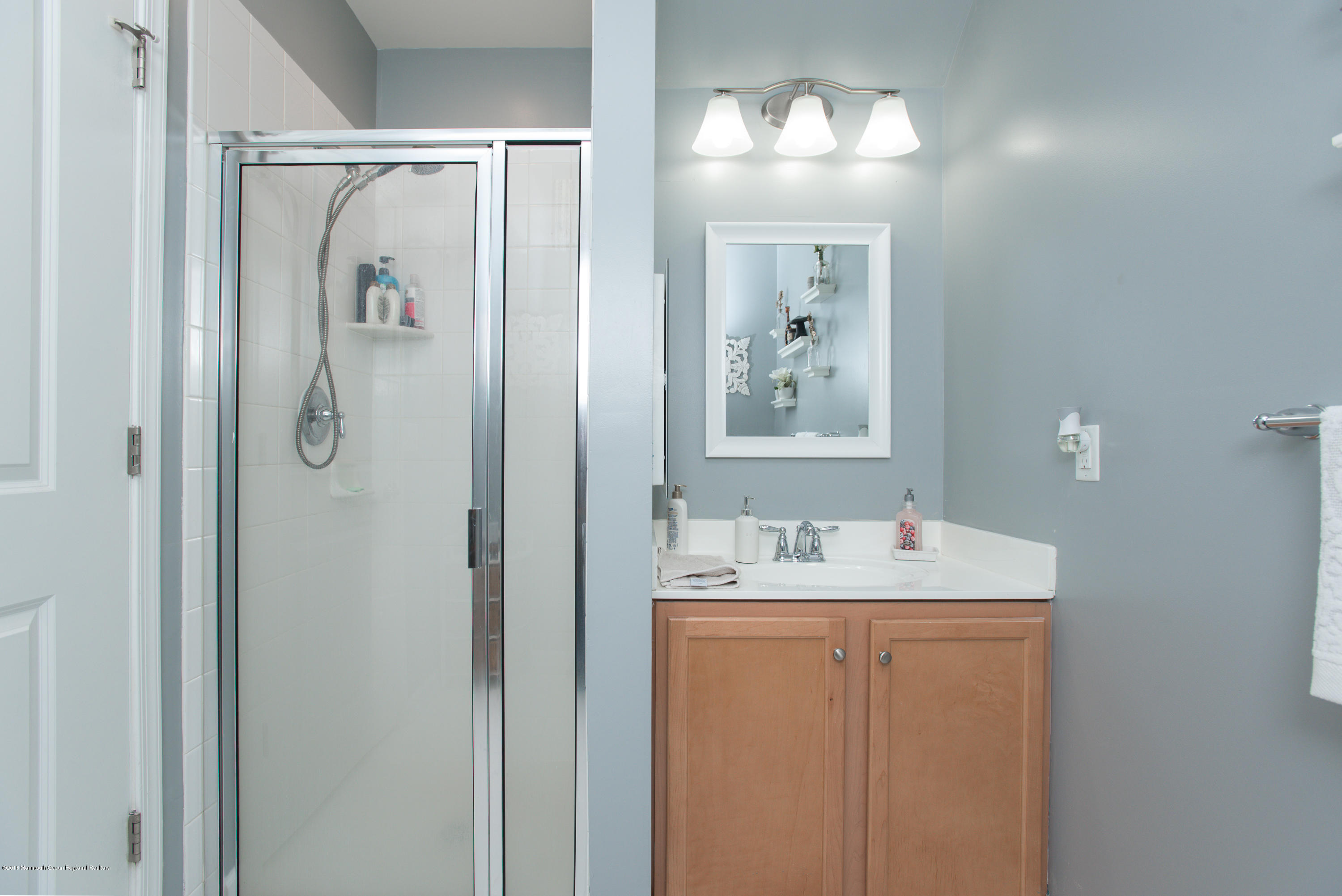 14 Michael Drive Tinton Falls, NJ 07712 - Photo 5 of 18 DSC_8541