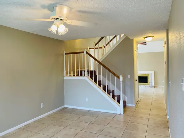 $1,975 | 4715 Rainbow Run, Sugar Land, TX 77479