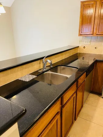 $1,975 | 4715 Rainbow Run, Sugar Land, TX 77479