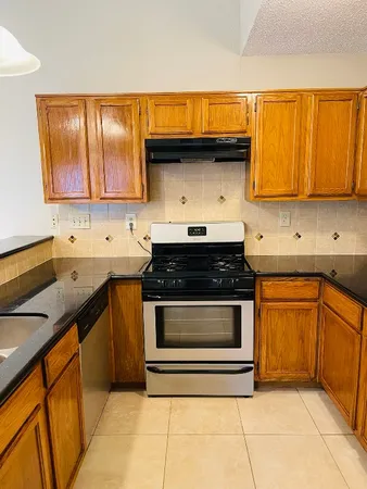 $1,975 | 4715 Rainbow Run, Sugar Land, TX 77479